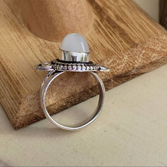 Sterling Silver Moonstone Boho Ring Size 8 - Picture 3 of 8